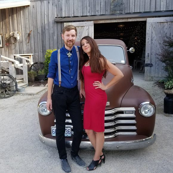 Meet your Posher, Vanessa - Picture 1 of 1